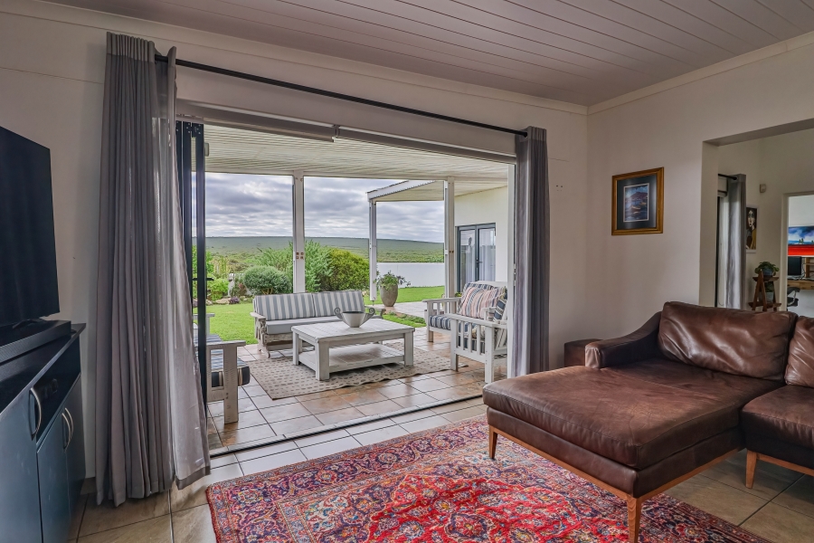 4 Bedroom Property for Sale in Jacobsbaai Western Cape